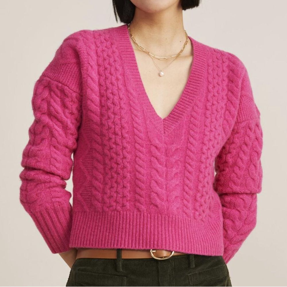 Vineyard Vines Cropped Cable V-Neck Fisherman Sweater in Dahlia Pink Size Medium